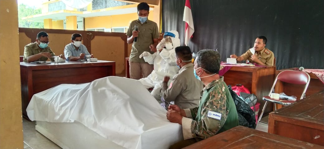 Bhabinkamtibmas ikuti Pelatihan Pemulasaraan Jenasah